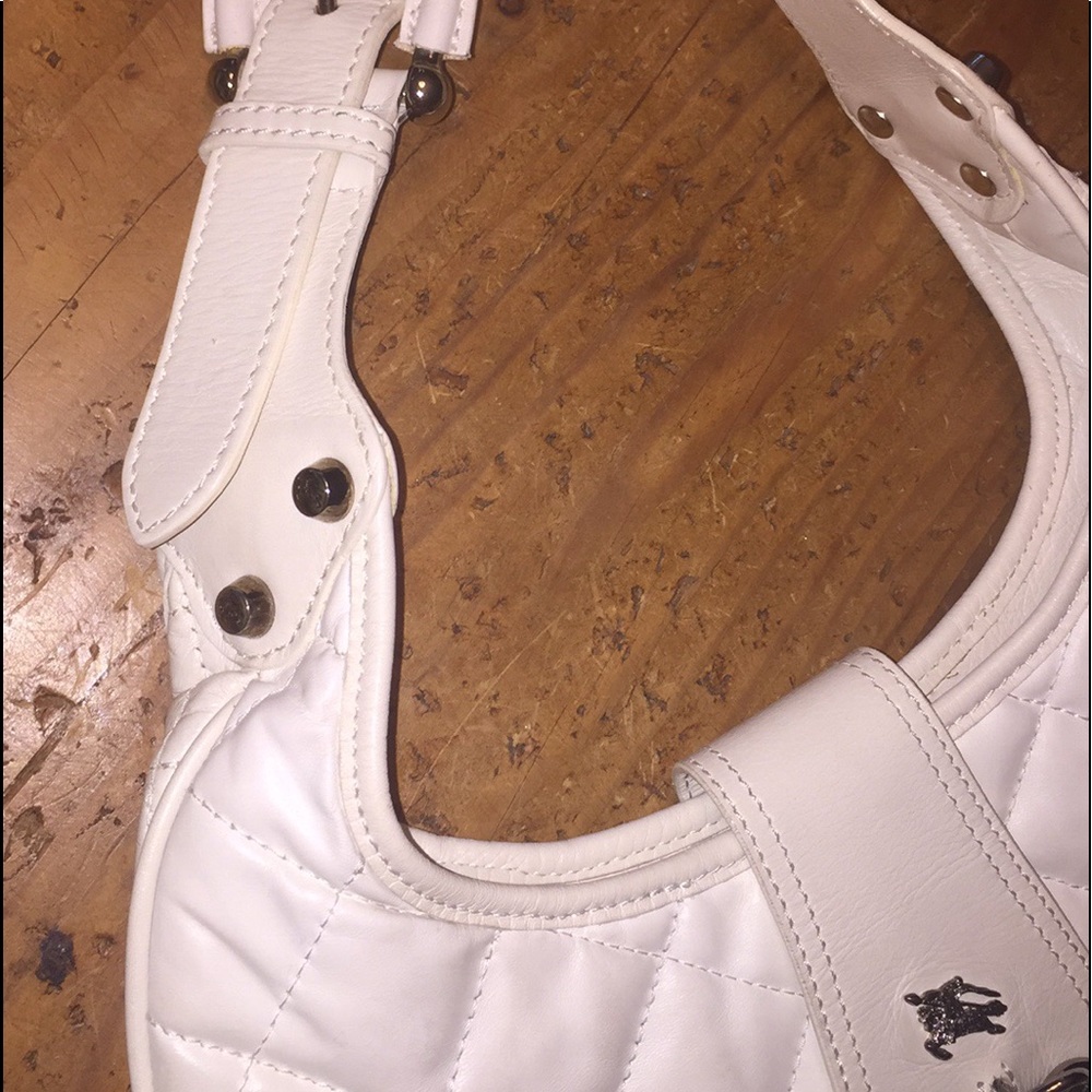 RARE! White BURBERRY quilted leather LUXE shoulder bag with lock & key & dustbag - Picture 4 of 10